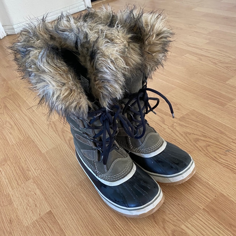 Sorel Joan of Arctic winter boots